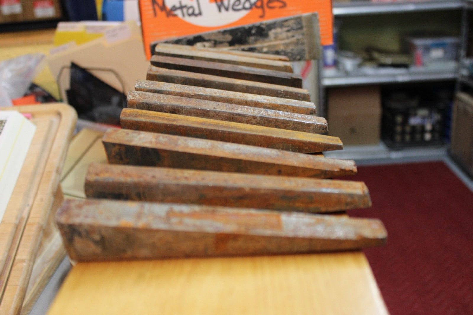 10 Large Metal wedges  Plus a Big Splitter.  total weight of steel= 17lb 2oz0